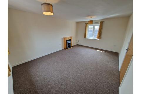 2 bedroom flat to rent, Griffen Close, Bridgwater TA6