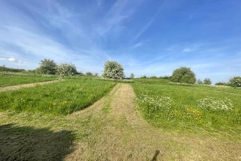 3 bedroom detached bungalow for sale, Salisbury