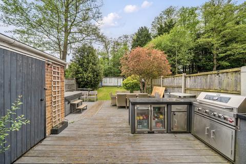 36 Gresham Way, Frimley Green, Camberley, GU16 6LZ
