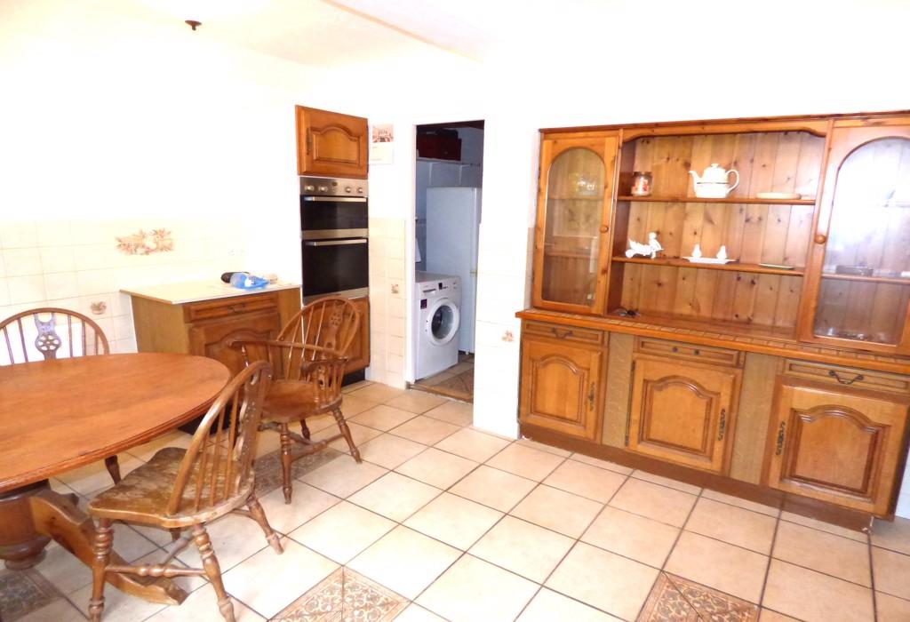 Fitted Kitchen
