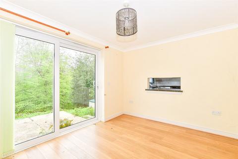 4 bedroom end of terrace house for sale, Manor End, Uckfield, East Sussex