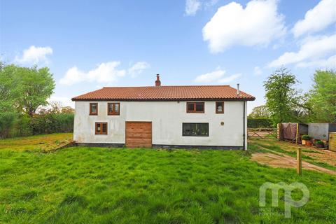 3 bedroom detached house for sale, Golf Links Road, Wymondham NR18