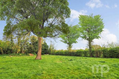 3 bedroom detached house for sale, Golf Links Road, Wymondham NR18