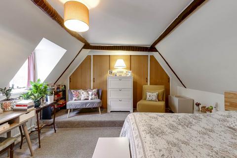 2 bedroom maisonette for sale, High Street, Royston, Hertfordshire