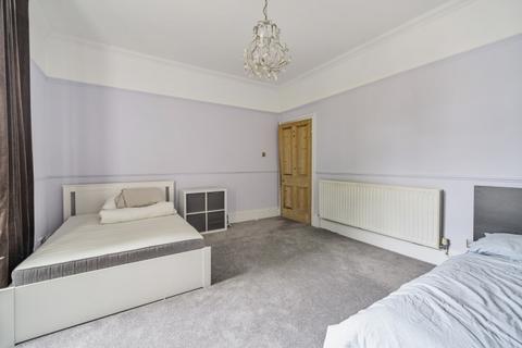 1 bedroom apartment to rent, Selhurst Road London SE25
