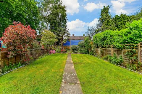 72 Warren Drive, Crawley, RH11 0DL