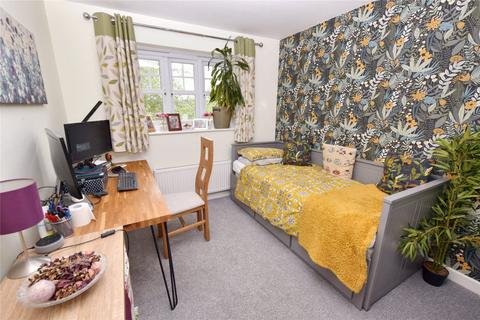 28 Borrowdale Crescent, Leeds, LS12 2JB