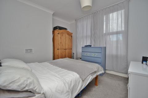 1 bedroom flat to rent, Roundhay Road, Leeds LS8