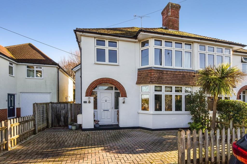 Cecil Avenue, Ashurst, Southampton, SO40 3 bed semidetached house for