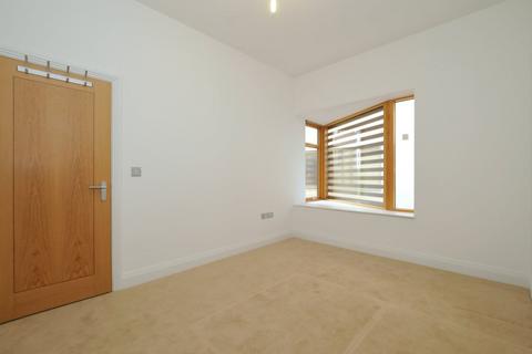 1 bedroom flat to rent, Paradise Park, Leabridge Road, Clapton