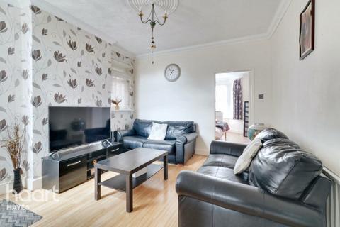 1 bedroom maisonette for sale, Uxbridge Road, Hayes