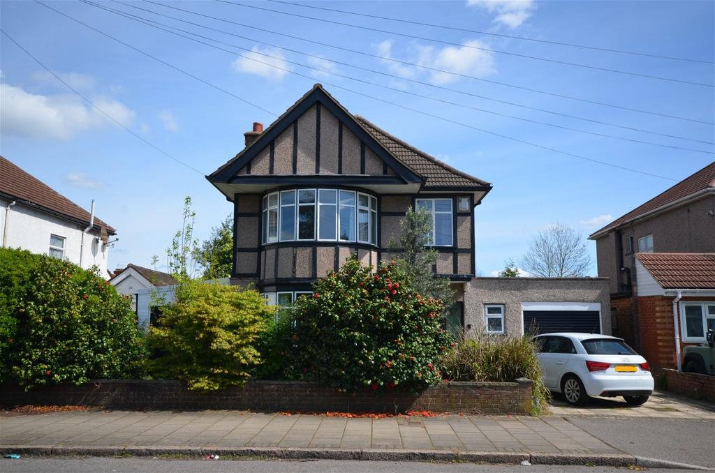 Kenton Lane, Kenton, Harrow, HA3 3 bed detached house for sale £875,000