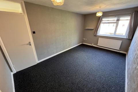 1 bedroom flat to rent, St Helens Close, Abergavenny, NP7