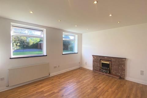 2 bedroom flat to rent, Hardwick Court, Wood Lane, Sutton Coldfield, West Midlands, B74
