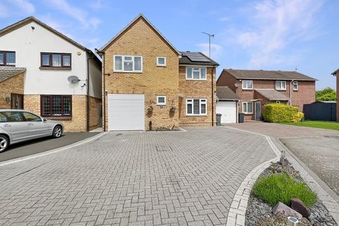 4 bedroom detached house for sale, Rembrandt Grove, Chelmsford, CM1