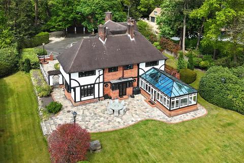 6 bedroom detached house for sale, London Road, Surrey GU15