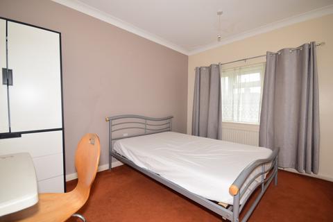 1 bedroom in a house share to rent, Okehampton Crescent, Welling