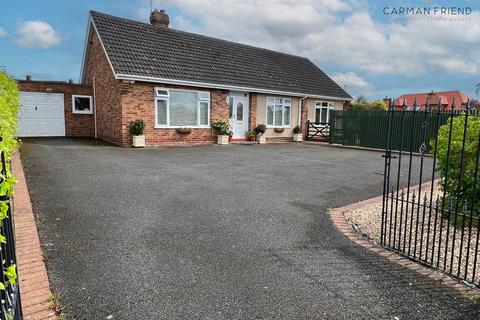 3 bedroom detached house for sale, Weston Grove, Upton, CH2