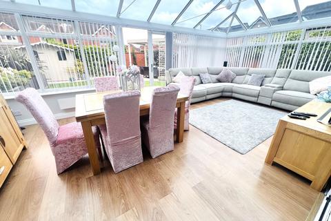 4 bedroom detached house for sale, Long Mynd Close, Willenhall