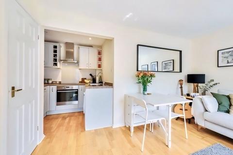 undefined, Broad Ha'penny, Farnham, Surrey, GU10