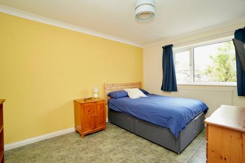 20 Beech Drive, St Ives, PE27 6UB
