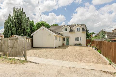 3 bedroom detached house for sale, Lock Lane, Milton Keynes MK19