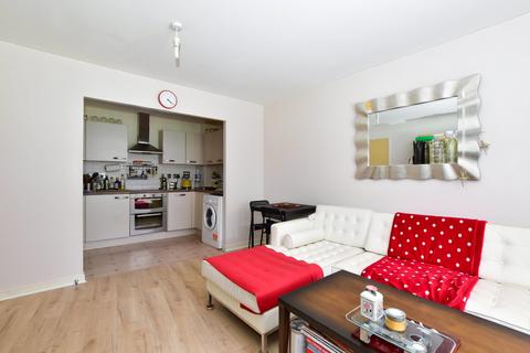 1 bedroom flat for sale, Haywood Crescent, Lockhart Road, Watford, WD17