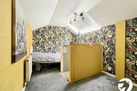 32 Alfred Close, Chatham, ME4 5EE