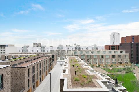 1 bedroom apartment to rent, Cutter House, Royal Wharf, London, E16