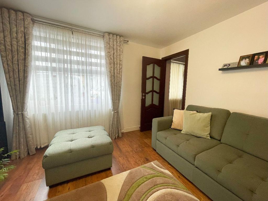 Retford Road, Harold Hill, Romford, RM3 3 bed terraced house for sale
