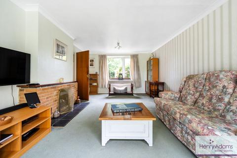 5 bedroom detached house for sale, Heron Way, Horsham, RH13