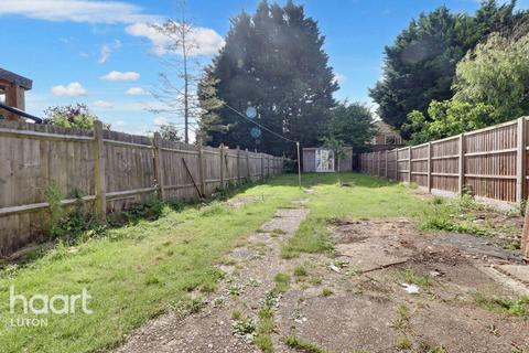 3 bedroom semi-detached house for sale, Seymour Road, Luton