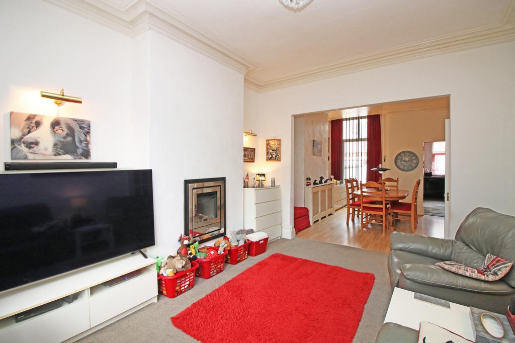 St. Heliers Road, Blackpool, FY1 4 bed terraced house for sale £135,000