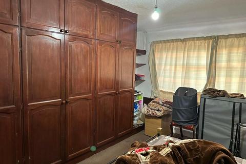 421 Lady Margaret Road, Southall, UB1 2QB