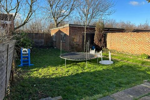 421 Lady Margaret Road, Southall, UB1 2QB