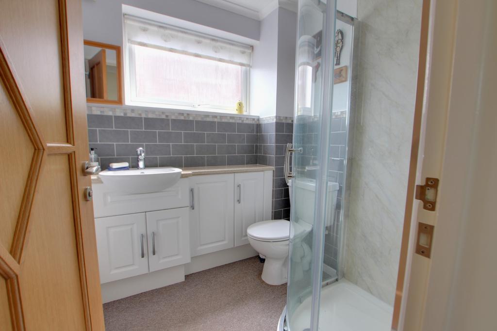 Cloak / shower room