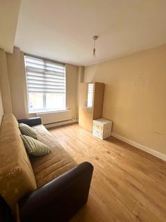 1 bedroom flat to rent, Clements Road, Ilford IG1