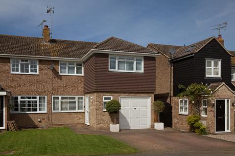 3 bedroom semi-detached house for sale, Stoney Hills, Ramsden Heath, Billericay