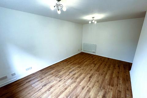 2 bedroom flat to rent, Greenslade Road, Barking IG11