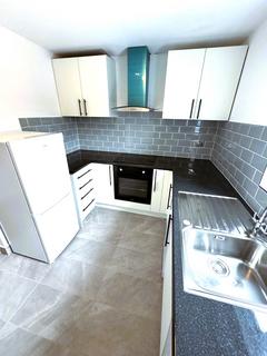 2 bedroom flat to rent, Greenslade Road, Barking IG11