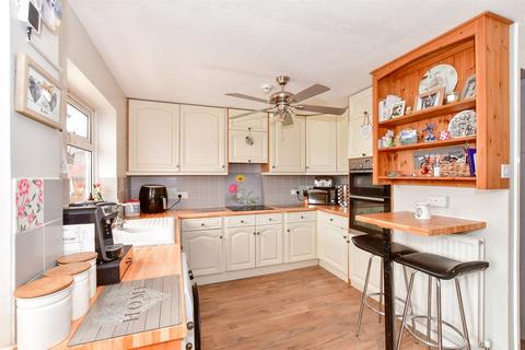 32 Steed Close, Herne Bay, CT6 7TQ