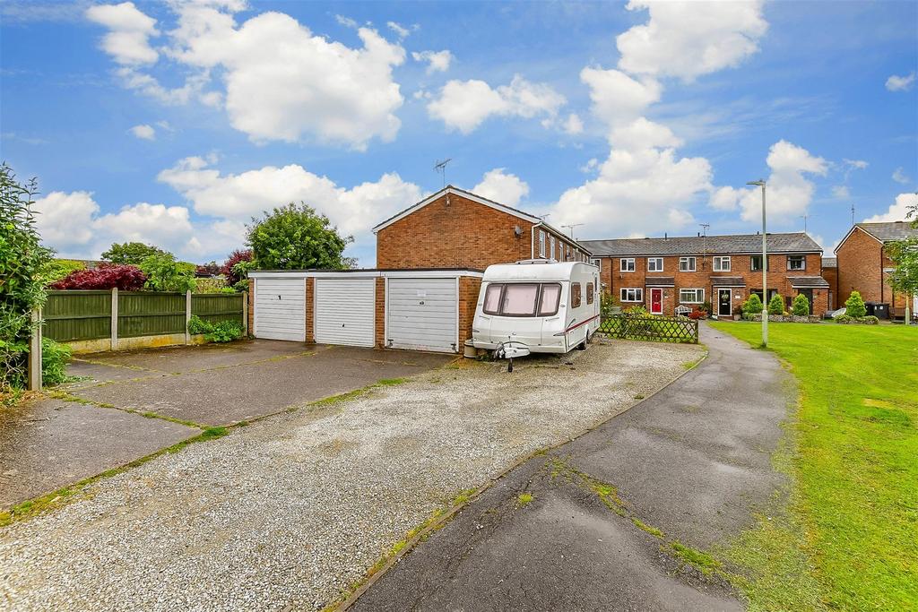 Driveway/Parking