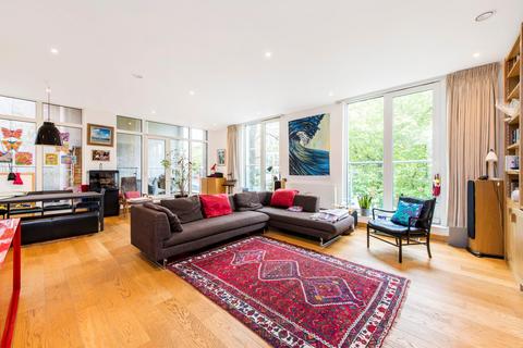 3 bedroom flat to rent, Pond Street, London, NW3