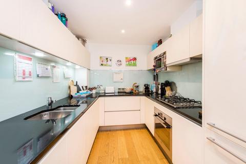 3 bedroom flat to rent, Pond Street, London, NW3