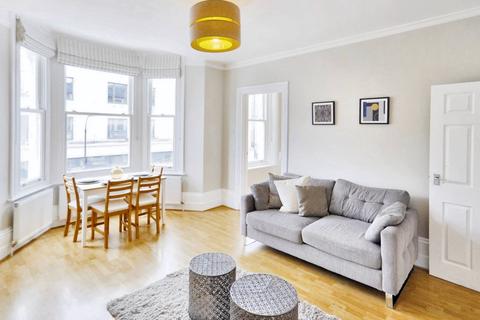 1 bedroom flat to rent, Weltje Road, London W6