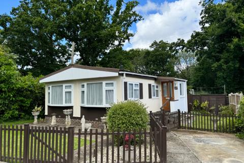2 bedroom park home for sale, Drapers Copse, Dibden, Southampton, Hampshire, SO45
