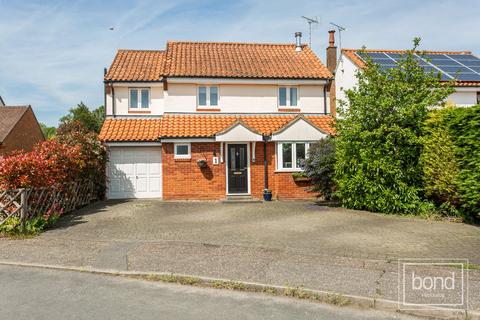 5 bedroom detached house for sale, Barley Mead, Chelmsford CM3