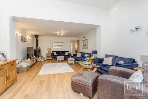 1 Barley Mead, Danbury, Chelmsford, CM3 4RP