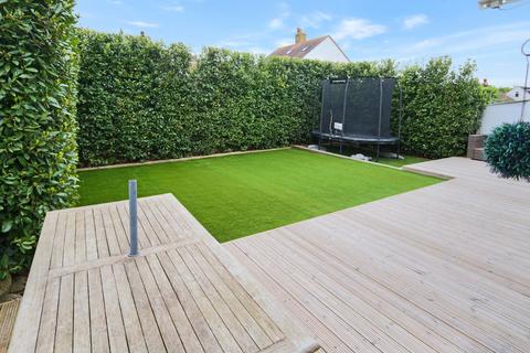 32a Homefield Road, Coulsdon, CR5 1ES