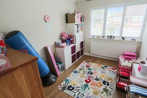 32a Homefield Road, Coulsdon, CR5 1ES